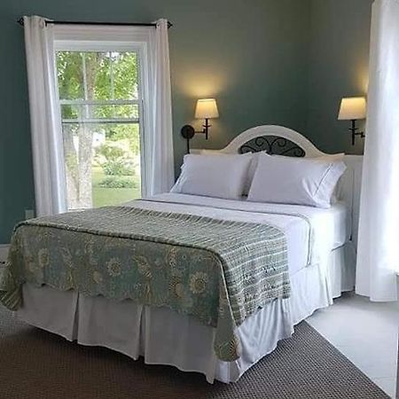 Dove House Bed & Breakfast Harbourside Норт Сидни Екстериор снимка