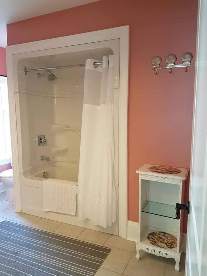 Dove House Bed & Breakfast Harbourside Норт Сидни Екстериор снимка
