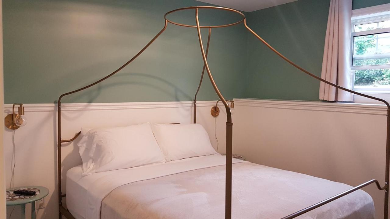 Dove House Bed & Breakfast Harbourside Норт Сидни Екстериор снимка