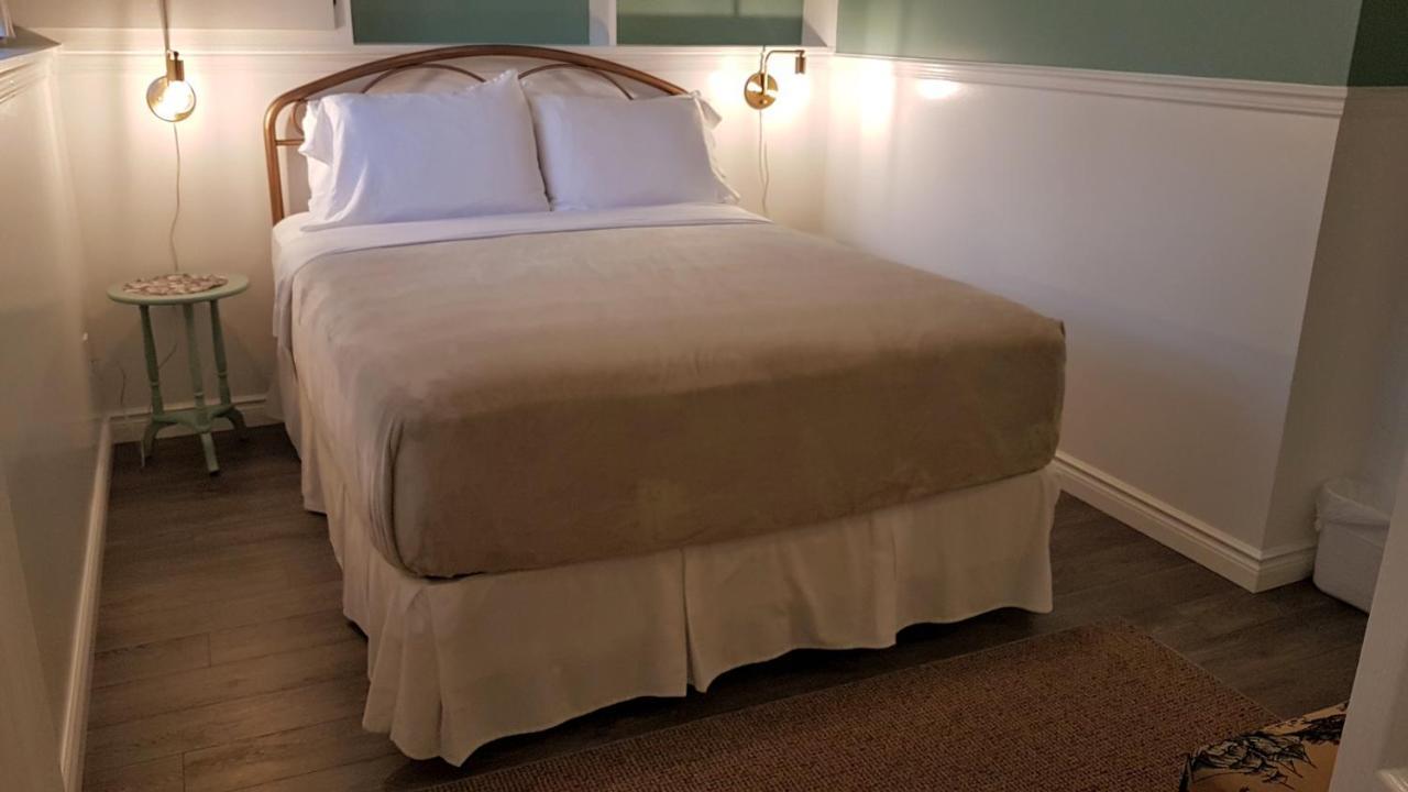 Dove House Bed & Breakfast Harbourside Норт Сидни Екстериор снимка