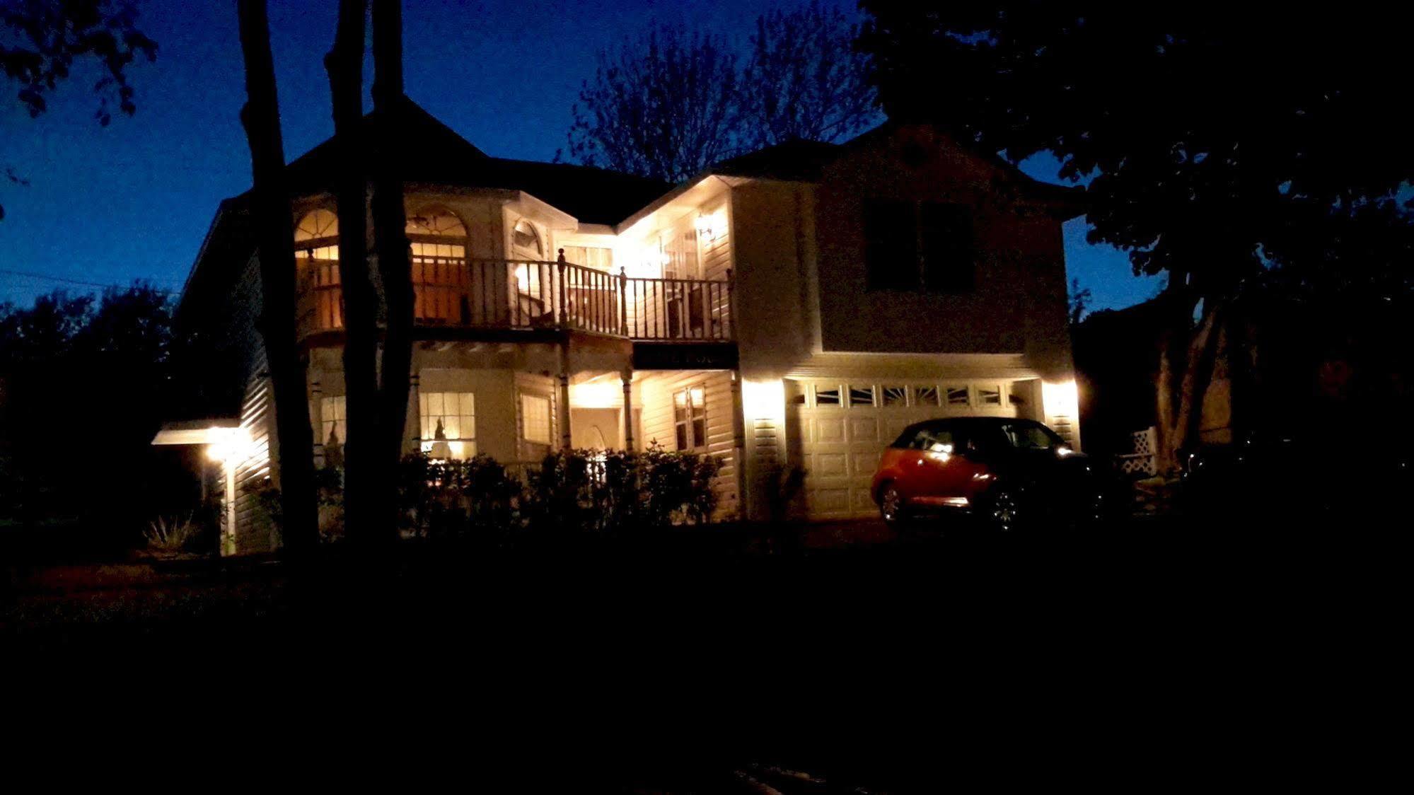 Dove House Bed & Breakfast Harbourside Норт Сидни Екстериор снимка